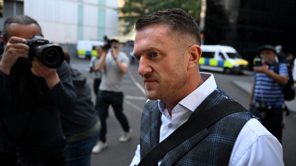 La communauté juive britannique condamne l'invitation de Tommy Robinson par Amichai Chikli