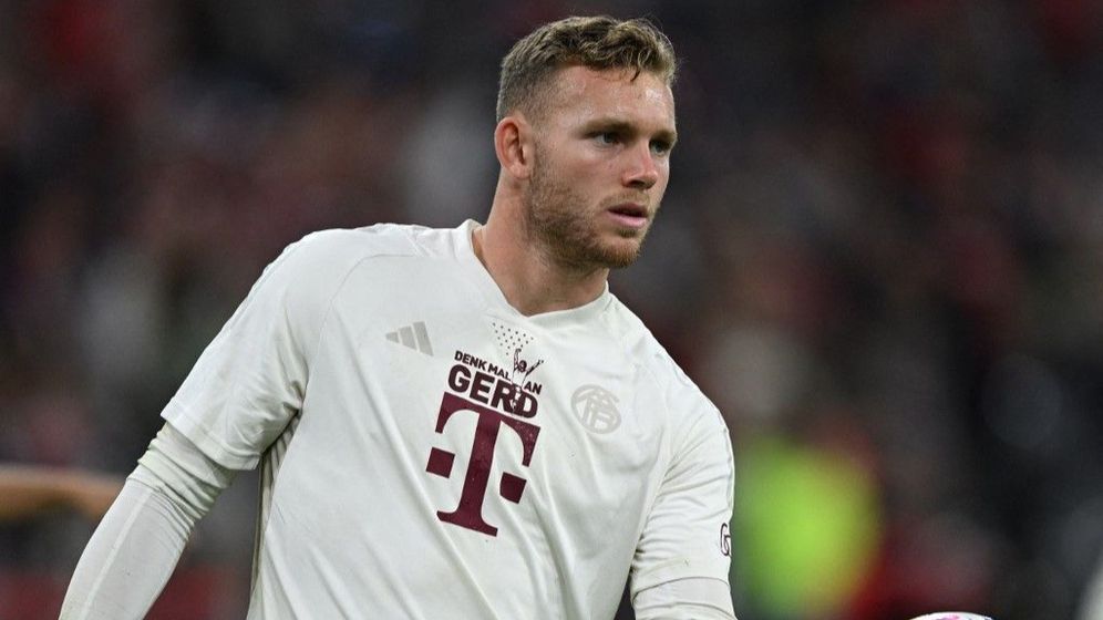 Le gardien de but israélien Daniel Peretz sous le maillot du Bayern de Munich