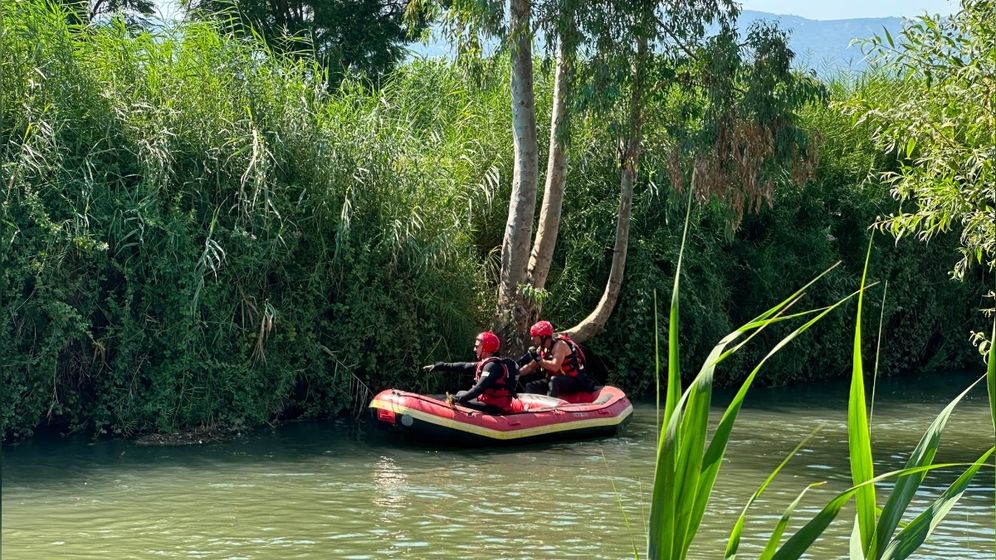 porte parole de la police Drame dans le Jourdain : un garçon retrouvé mort après le chavirement de son bateau