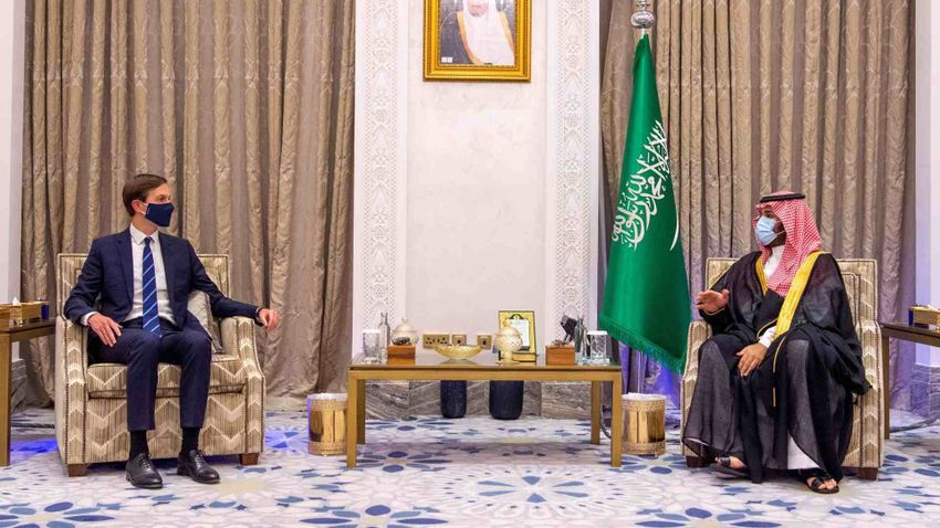 جارد كوشنير-مستاشر الرئيس الامريكي ترامب مع محمد بن سلمان ولي العهد السعودي