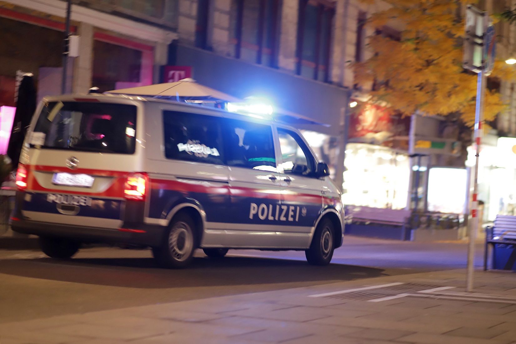 Austria Woman Attacks Rabbi In Vienna Shouts Anti Semitic Slurs I24news