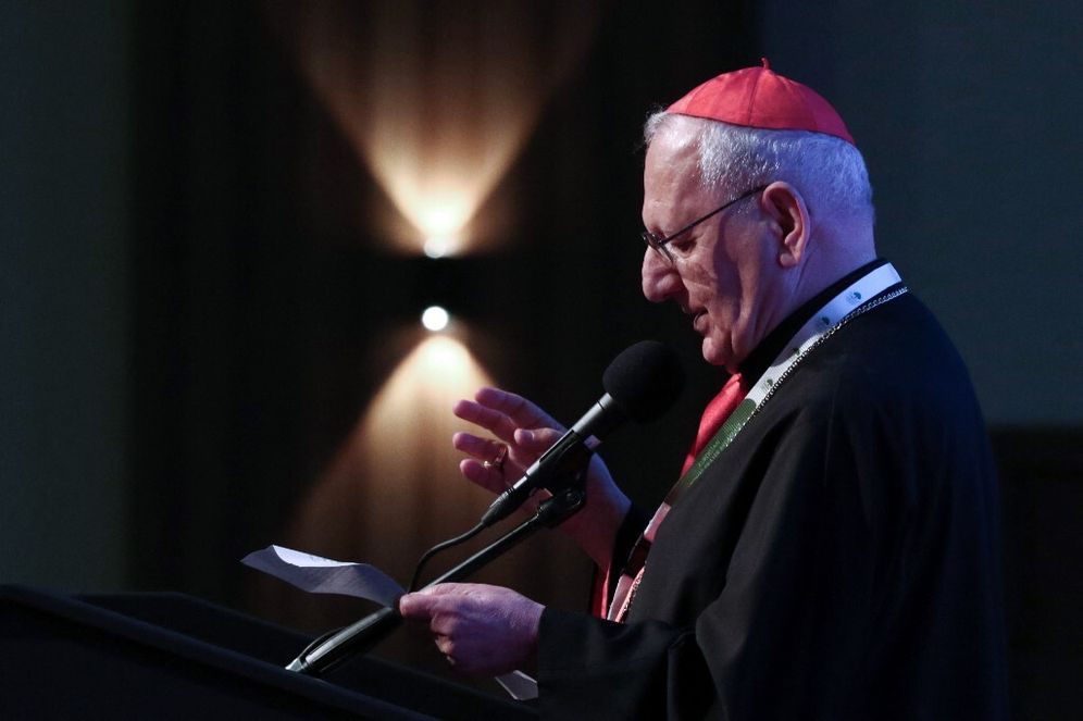 ألقى الكاردينال لويس رافائيل ساكو، بطريرك الكنيسة الكلدانية الكاثوليكية، كلمة أمام الحضور في فعالية إفطار الصلاة الوطني لكردستان في أربيل، عاصمة المنطقة الكردية ذات الحكم الذاتي في شمال العراق، في 23 أبريل 2025.