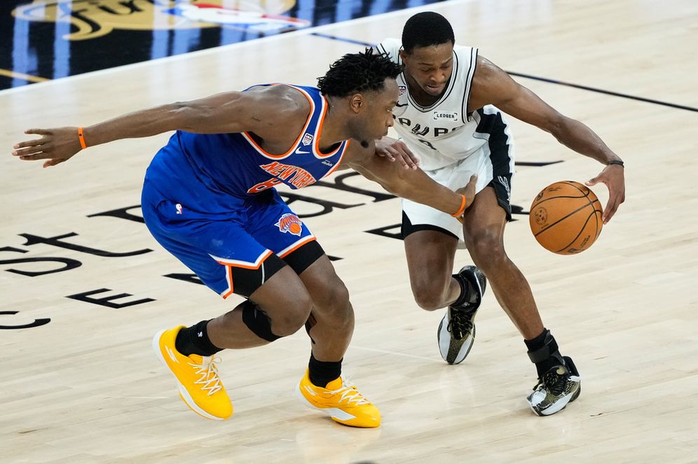 AP Photo/Ross D. Franklin הניו יורק ניקס באליפות ה-NBA נגד סן אנטוניו ספרס