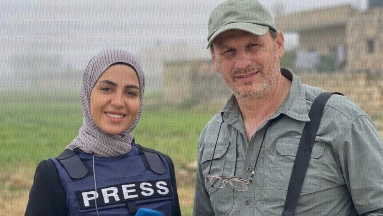 تقارير لبنانية: "مقتل الصحافي علي شعيب والصحافية فاطمة فتوني في غارة إسرائيلية"