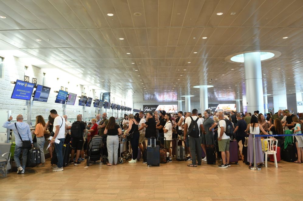 נוסעים בנתב"ג, ארכיון (למצולמים אין קשר לנאמר)