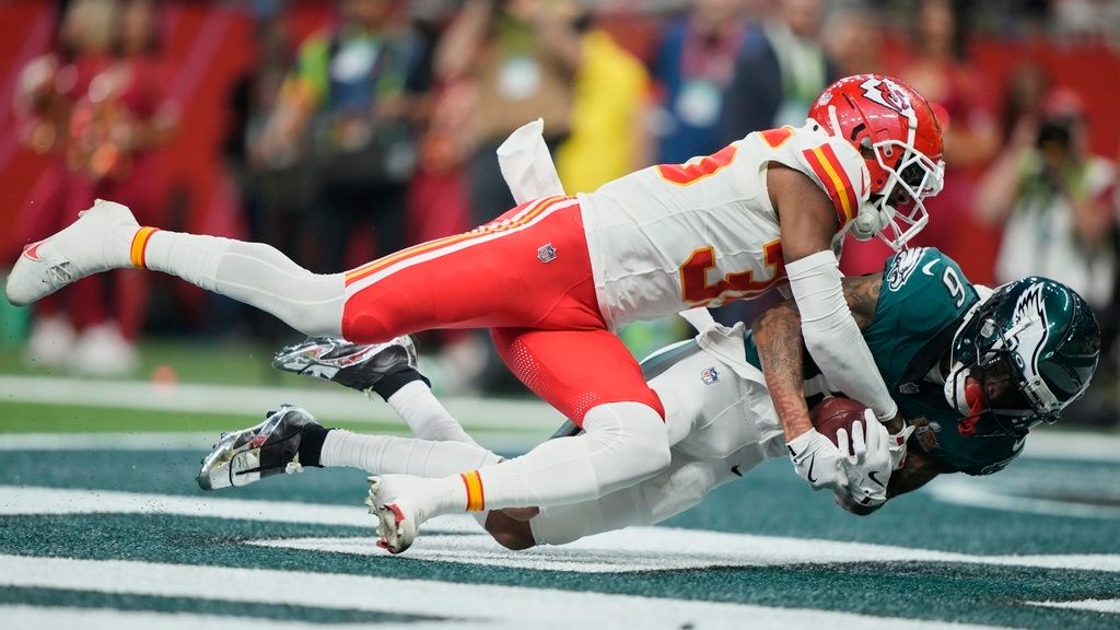 Philadelphia Eagles Defeat Kansas City Chiefs In Super Bowl LIX - i24NEWS