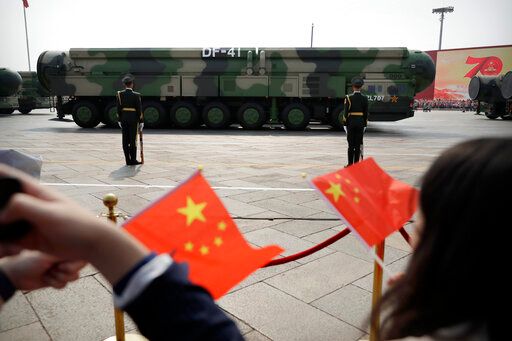 Un missile chinois aurait abattu un F-15 américain en Iran