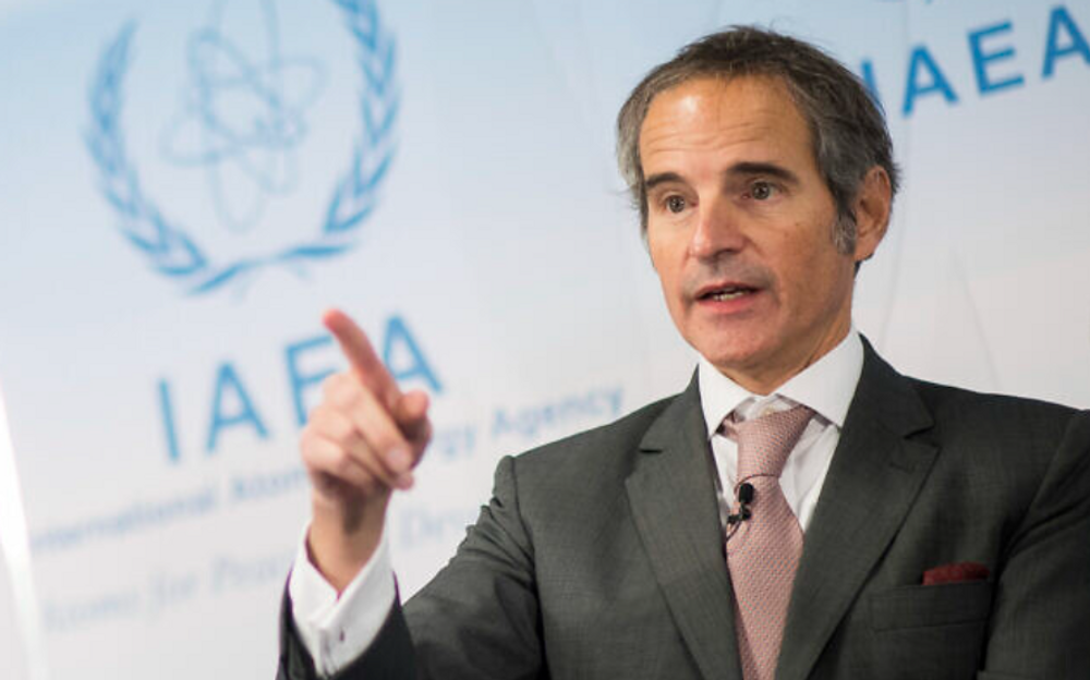 Le directeur général de l'Agence internationale de l'énergie atomique (AIEA), Rafael Mariano Grossi, s'exprime lors d'une conférence de presse à Vienne, en Autriche, le 17 décembre 2021.