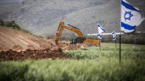Netherlands bans settlement goods for three years.