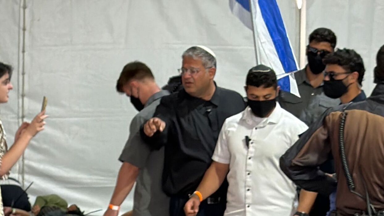 Flottille pour Gaza : Netanyahou recadre Ben Gvir après les vidéos des militants arrêtés