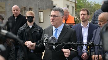 Le ministre israélien des Affaires étrangères Gideon Sa'ar, à Zarzir, le 15.03.2026, où un missile iranien est tombé le 13.03.2026