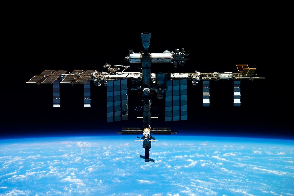 Russia's Roscosmos And NASA Extend ISS Collaboration Until 2025 - I24NEWS