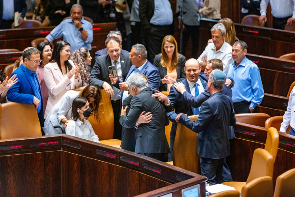 A discussion and a vote on a bill to dissolve the Knesset, at the assembly hall of the Israeli parliament, in Jerusalem, on June 30, 2022.