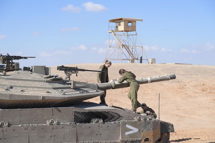 Exército de Israel aprova mulheres como combatentes de tanques na fronteira Unidade do porta-voz da IDF