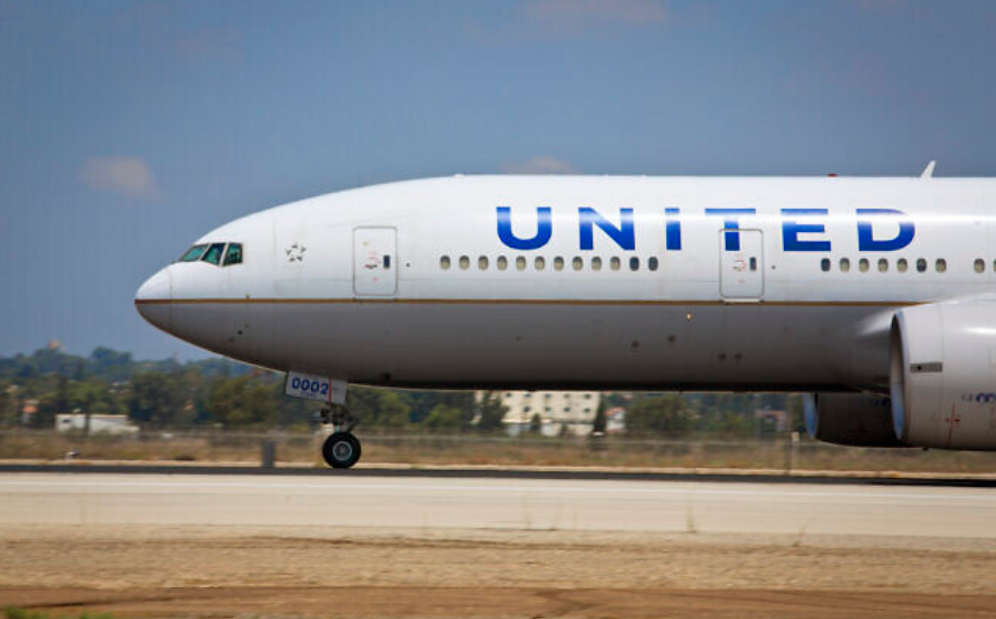 Vue d'un vol United Airlines à l'aéroport international Ben Gourion, le 3 août 2013.