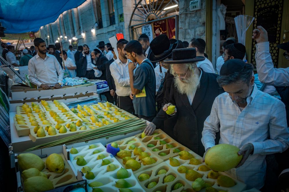 שוק ארבעת המינים במאה שערים בירושלים