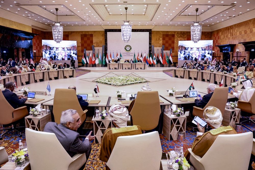 المندوبون یحضرون الاجتماع التحضیری لوزراء الخارجیة العرب قبل القمة الثانیة والثلاثین لجامعة الدول العربیة فی جدة فی 17 مایو 2023.
