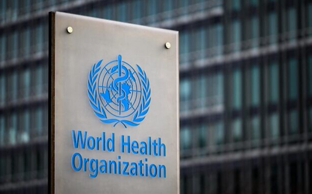 Un panneau de l'Organisation mondiale de la santé (OMS) à son siège à Genève.