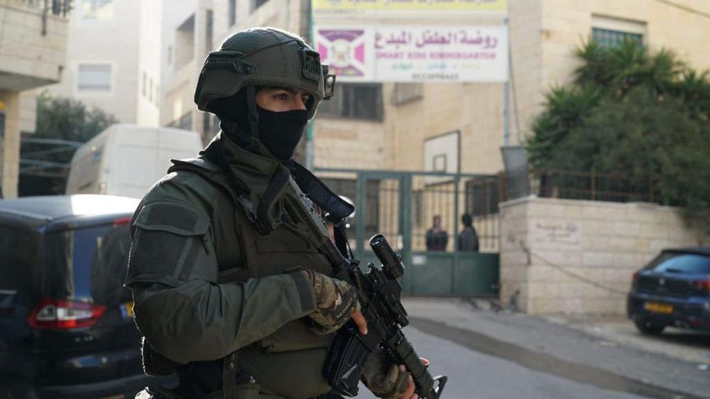 Israeli soldier in Shuafat