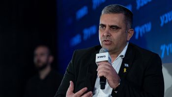 שר העלייה והקליטה אופיר סופר, ארכיון