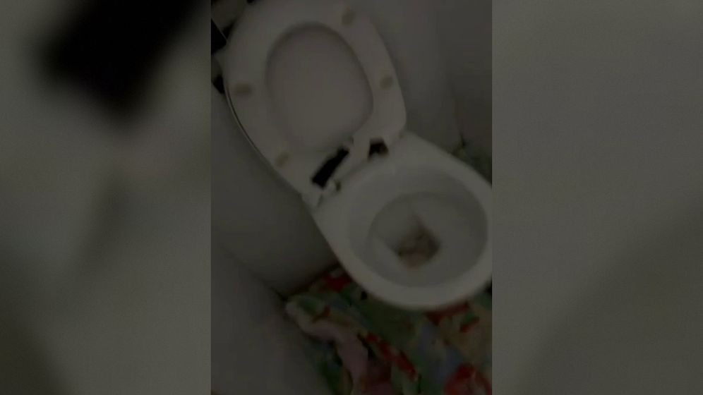 תינוק ישן מתחת לאסלה: תיעוד מזעזע מהפעוטון בירושלים