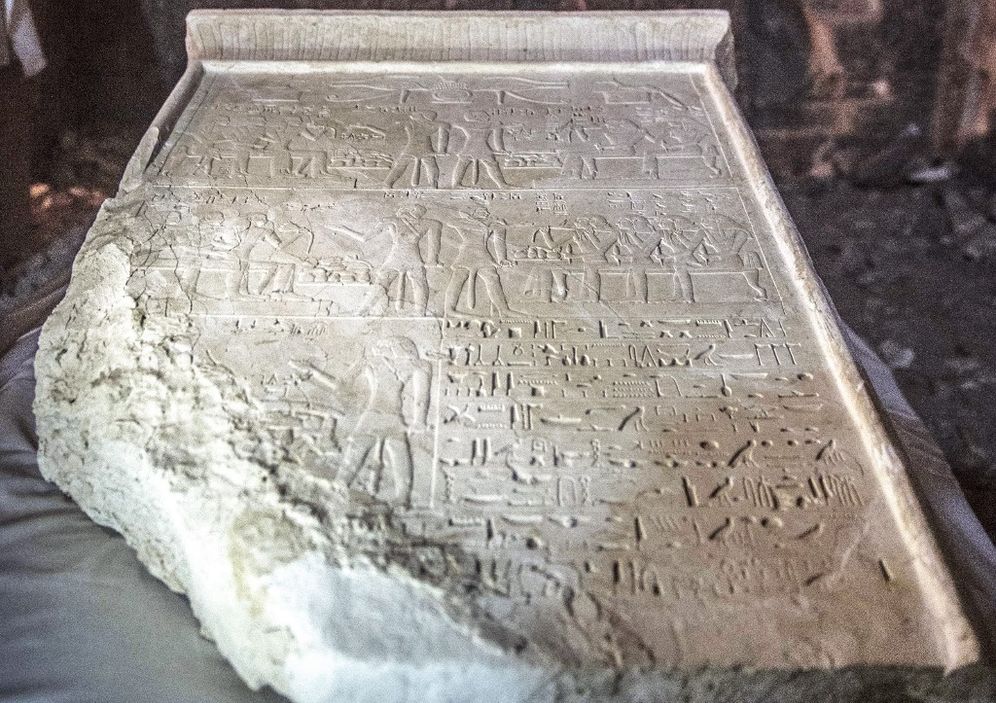 Illustration - Une stèle datant du XVIIIe siècle découverte par une équipe française à Luxor, en Egypte, le 24 novembre 2018.