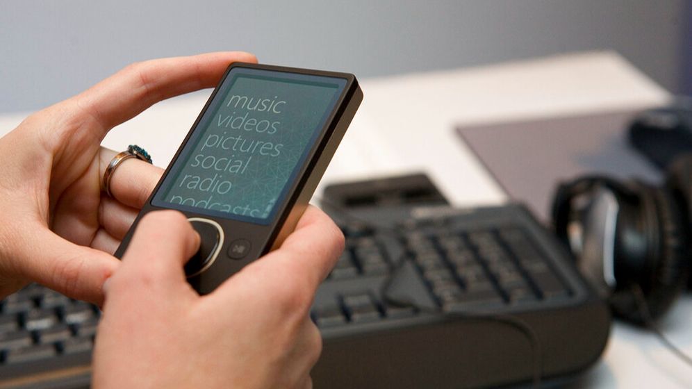 AP Photo/Stephen Brashear Le Zune de Microsoft en 2008