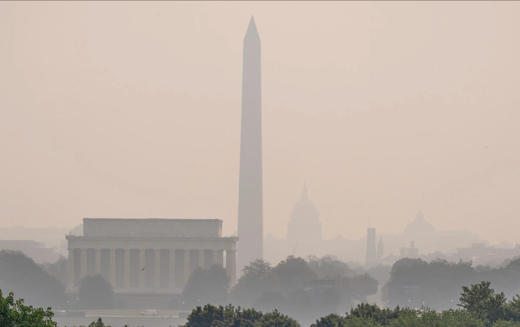 Les feux de forêt canadiens dégradent la qualité de l'air aux États-Unis