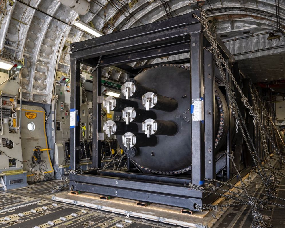 الجيش الأميركي ينقل مفاعلًا نوويًا صغيرًا جوًا لأول مرة ضمن خطة لتوسيع الطاقة النووية