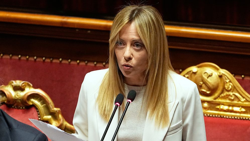 AP Photo/Alessandra Tarantino La Première ministre italienne Giorgia Meloni s'adresse au sénat au sujet du conflit en Iran et dans la région du Golfe, à Rome, le 11.03.2026