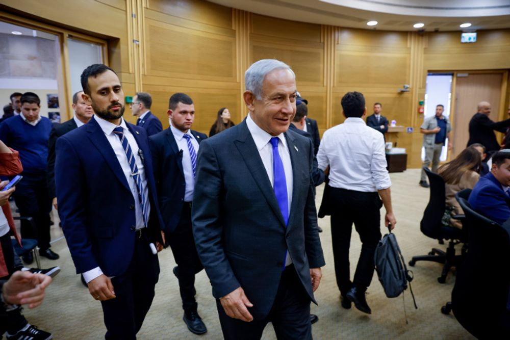 Do all Israel's cabinet ministers need bodyguards?