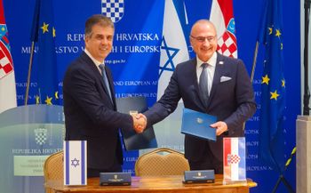 Israel's Foreign Minister Eli Cohen (L) with his Croatian counterpart Gordan Grlić-Radman in Zagreb, Croatia.