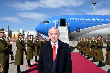 ראש הממשלה בנימין נתניהו ממריא מהונגריה לוושינגטון, 06/04/2025