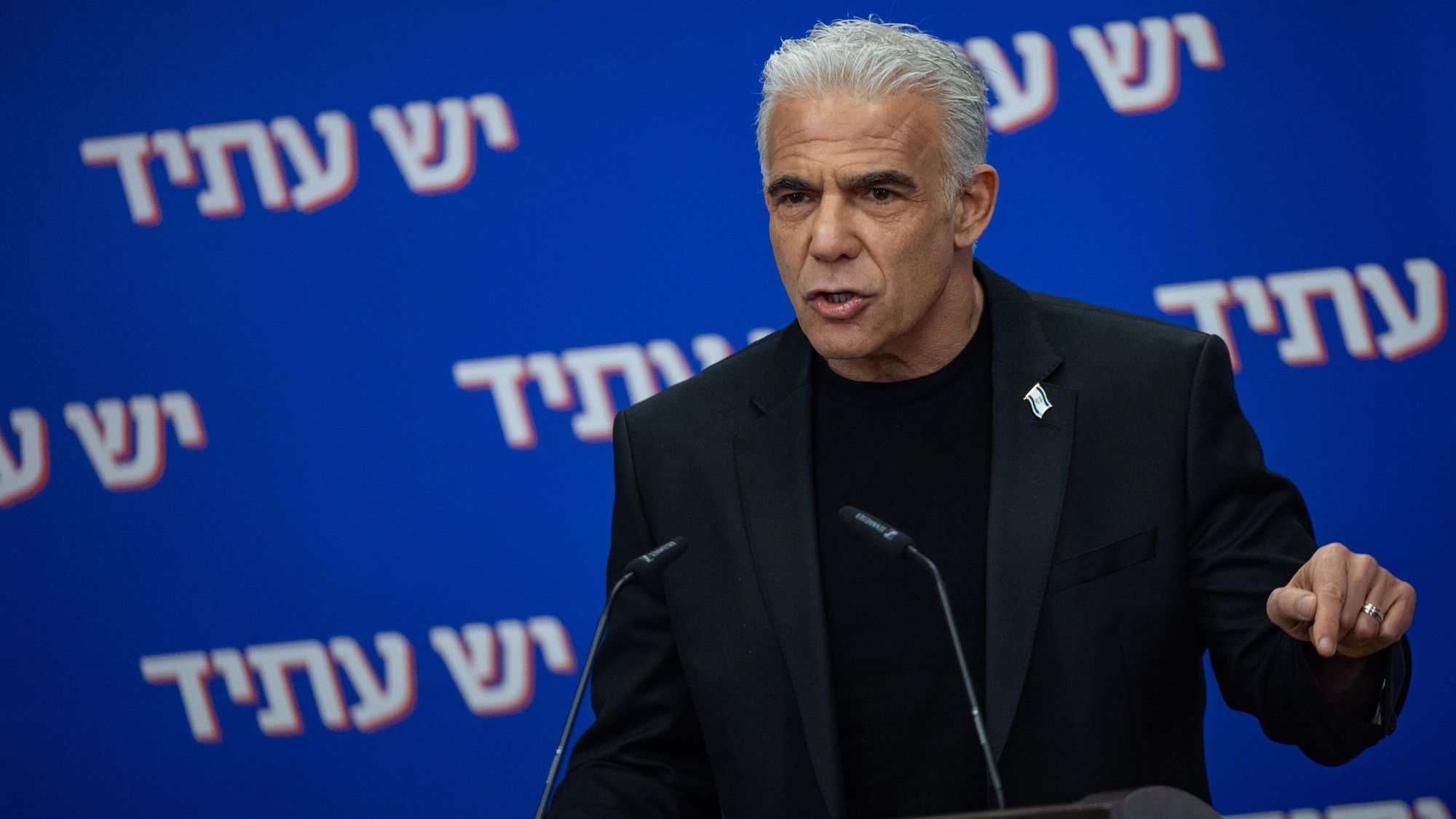 بعد وقف النار مع إيران.. لابيد: "نتنياهو قاد إسرائيل إلى فشل تاريخي غير مسبوق"