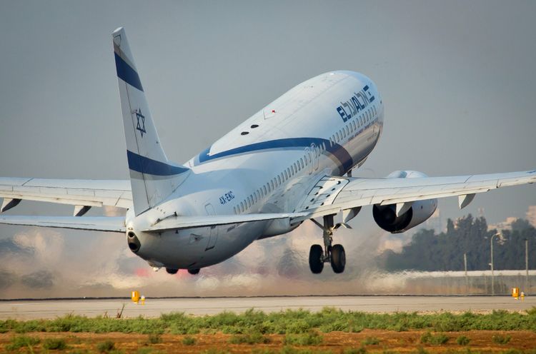 טיסת אל על יוצאת משדה התעופה בן גוריון, ארכיון