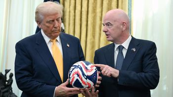 Illustration - Le président de la FIFA, Gianni Infantino (à droite) et le président américain Donald Trump