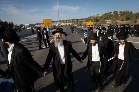 Police Declare Ultra-Orthodox Highway Blockades Illegal