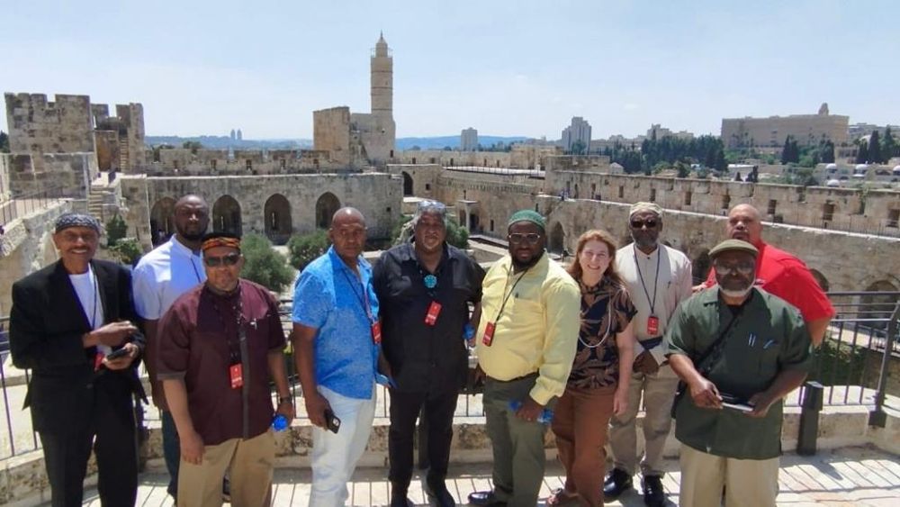 A delegation of 9 Imams from the United States made a week-long visit to Israel, sponsored by the nonprofit organization Sharaka.