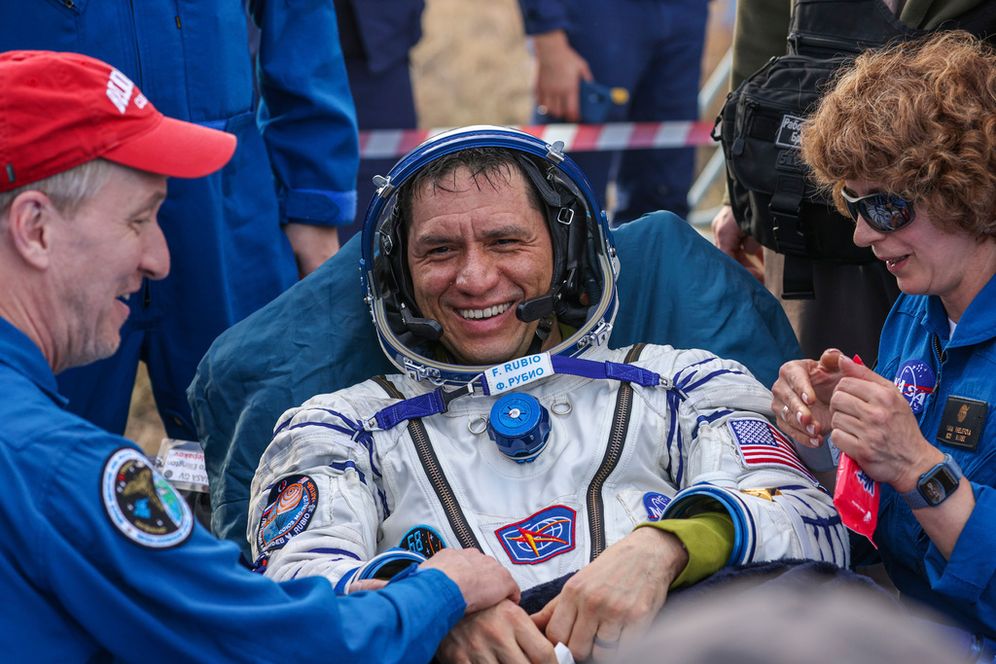 U.S. And Russian Astronauts Return To Earth After Over 1 Year In Space ...