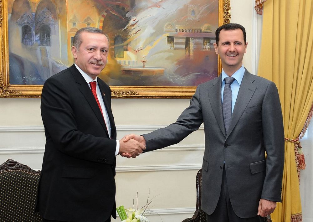 Bachar al-Assad et Recep Tayyip Erdogan lors d'une réunion à Alep