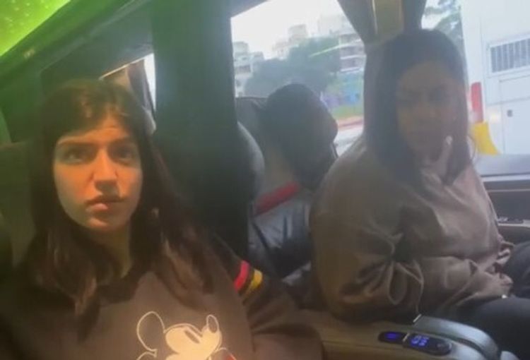 Mali et Liel Yahalomi dans un autobus en Argentine