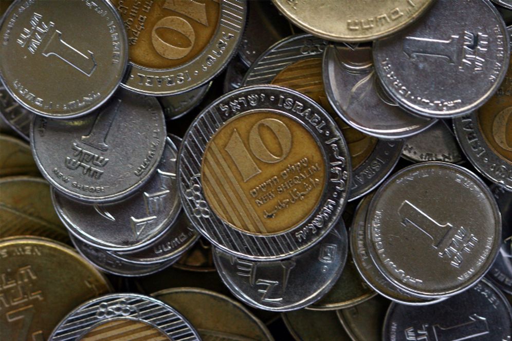 Close-up on New Israeli Shekel coins.
