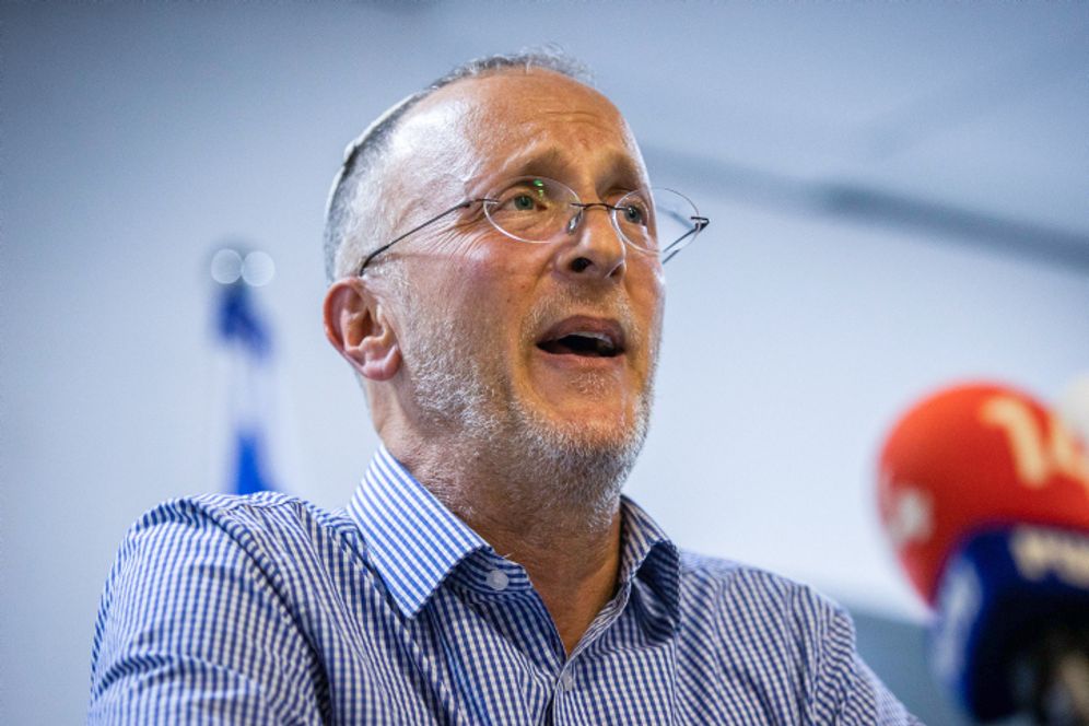 Rabbi Leo Dee, whose two daughters and wife were murdered in a terror attack.