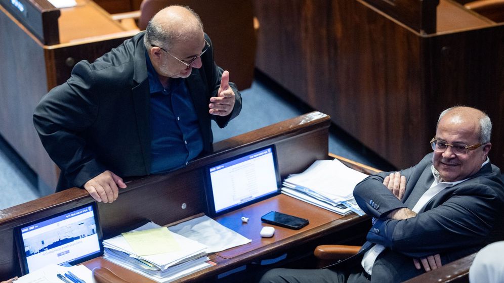 יונתן סינדל/פלאש 90 מנסור עבאס ואחמד טיבי, ארכיון