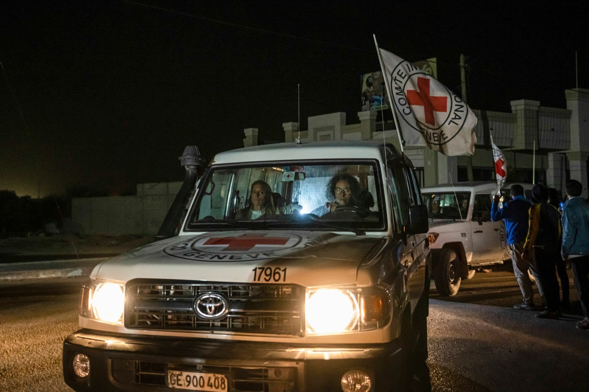 مصدر إسرائيلي لـ i24NEWS: "سيتم نقل أربعة جثامين مختطفين هذا المساء"؛ استعداد لجولة أخرى غداً