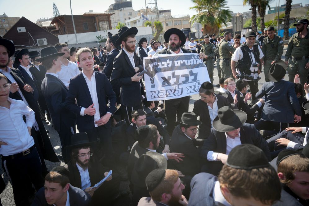 הפגנת הפלג הירושלמי סמוך לבני ברק, 2.6.24