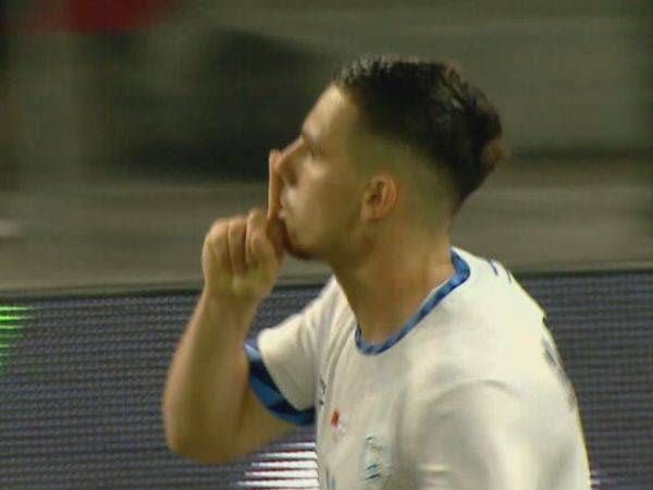 Oscar Gloukh assume son geste face aux supporters albanais : « Je ne regrette rien »