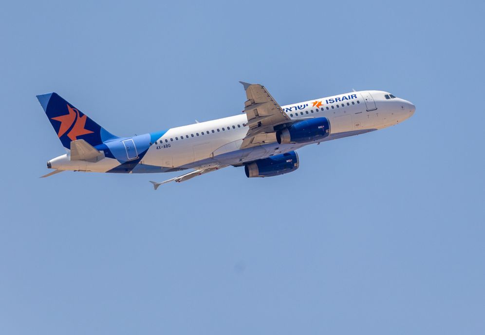 יוסי אלוני, פלאש90 מטוס של חברת ישראייר