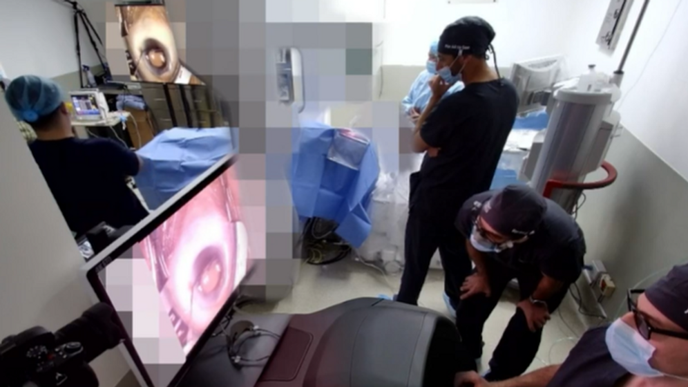 Screenshot i24NEWS Une start-up israélienne développe le premier robot dédié à la chirurgie oculaire