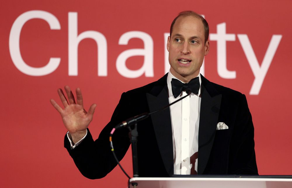 الأمير البريطاني ويليام، أمير ويلز، يلقي كلمة خلال حفل العشاء الخيري للإسعاف الجوي في لندن في OWO، في وسط لندن.